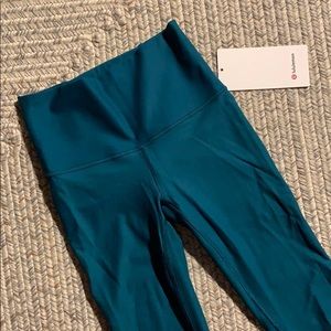 NWT lululemon Mapped Out HR tight Pants 28”